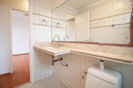 Apartamento para alugar com 70m², 2 quartos e 2 vagas