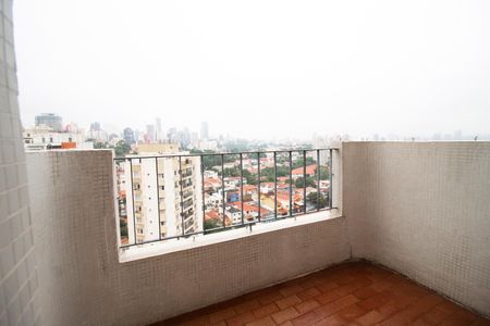 Apartamento para alugar com 2 quartos, 70m² em Vila Madalena, São Paulo