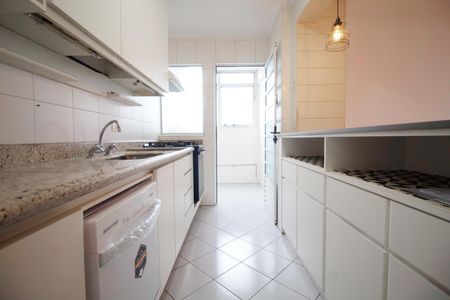 Apartamento para alugar com 70m², 2 quartos e 2 vagas