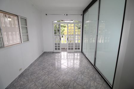 Casa para alugar com 230m², 3 quartos e 2 vagasQuarto 2