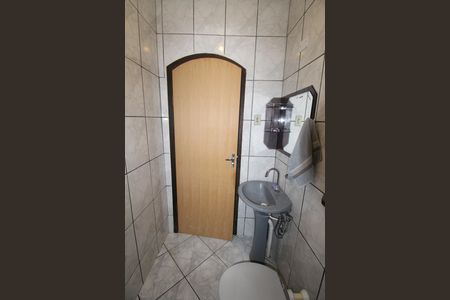 Casa para alugar com 230m², 3 quartos e 2 vagasBanheiro 2