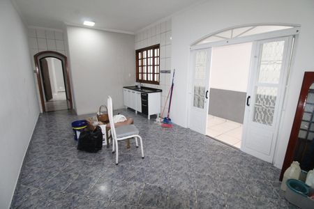 Casa para alugar com 230m², 3 quartos e 2 vagasCozinha