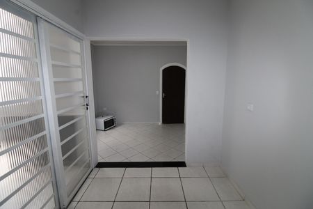 Casa para alugar com 230m², 3 quartos e 2 vagasSuíte