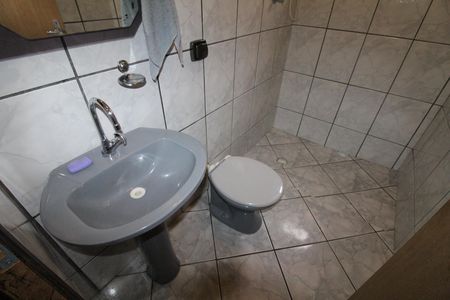 Casa para alugar com 230m², 3 quartos e 2 vagasBanheiro 2