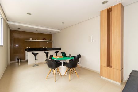Apartamento para alugar com 68m², 2 quartos e 2 vagas Apartamento para alugar com 68m², 2 quartos e 2 vagasSalão de jogos
