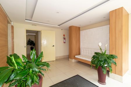 Apartamento para alugar com 68m², 2 quartos e 2 vagas Apartamento para alugar com 68m², 2 quartos e 2 vagasHall social