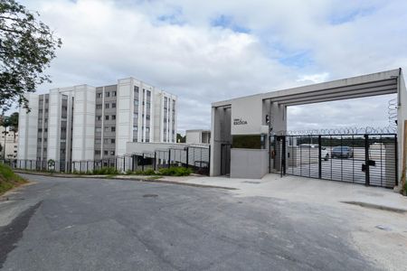 Apartamento para alugar com 47m², 2 quartos e 1 vaga Apartamento para alugar com 47m², 2 quartos e 1 vagaFachada