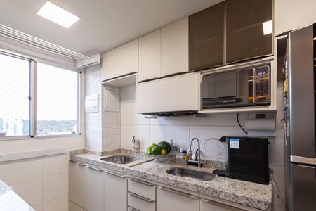 Apartamento para alugar com 47m², 2 quartos e 1 vaga Apartamento para alugar com 47m², 2 quartos e 1 vagaCozinha e Área de Serviço
