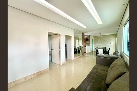 Casa para alugar com 65m², 3 quartos e 1 vaga