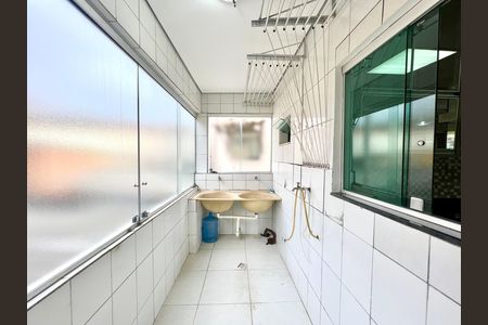 Casa para alugar com 65m², 3 quartos e 1 vaga