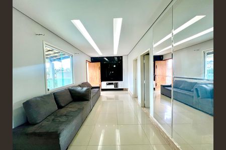 Casa para alugar com 3 quartos, 65m² em Santa Monica, Belo Horizonte