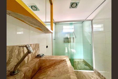Casa para alugar com 65m², 3 quartos e 1 vaga