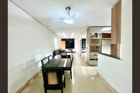 Casa para alugar com 65m², 3 quartos e 1 vaga