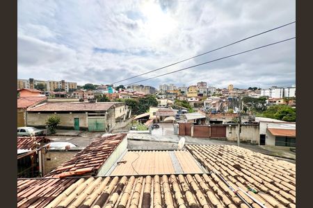 Casa para alugar com 65m², 3 quartos e 1 vaga