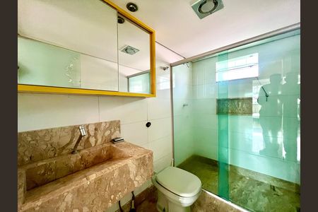 Casa para alugar com 65m², 3 quartos e 1 vaga