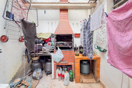 Quintal e Área de Serviço de casa à venda com 2 quartos, 80m² em Vila Dom Pedro I, São Paulo