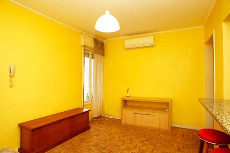 Sala de apartamento à venda com 2 quartos, 64m² em Menino Deus, Porto Alegre