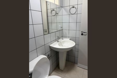 Apartamento para alugar com 70m², 3 quartos e 1 vaga Apartamento para alugar com 70m², 3 quartos e 1 vagaBanheiro
