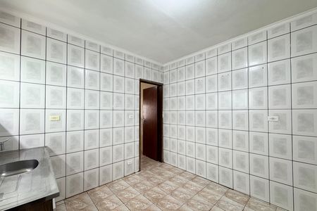 Casa à venda com 115m², 2 quartos e 2 vagas Casa à venda com 115m², 2 quartos e 2 vagasCozinha