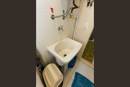 Apartamento à venda com 63m², 2 quartos e 1 vaga Apartamento à venda com 63m², 2 quartos e 1 vagaÁrea de Serviço