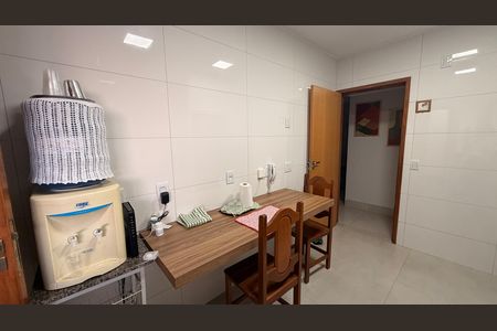 Apartamento à venda com 157m², 3 quartos e 2 vagas Apartamento à venda com 157m², 3 quartos e 2 vagasCozinha