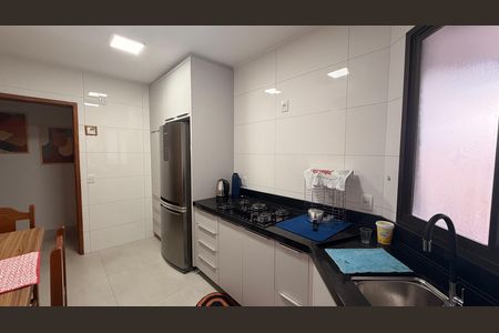 Apartamento à venda com 157m², 3 quartos e 2 vagas Apartamento à venda com 157m², 3 quartos e 2 vagasCozinha