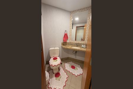 Apartamento à venda com 157m², 3 quartos e 2 vagas Apartamento à venda com 157m², 3 quartos e 2 vagasLavabo