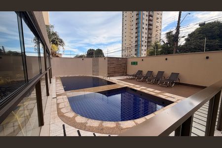 Apartamento à venda com 157m², 3 quartos e 2 vagas Apartamento à venda com 157m², 3 quartos e 2 vagasÁrea comum - Piscina