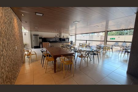 Apartamento à venda com 157m², 3 quartos e 2 vagas Apartamento à venda com 157m², 3 quartos e 2 vagasÁrea comum - Salão de festas