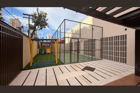 Apartamento à venda com 157m², 3 quartos e 2 vagas Apartamento à venda com 157m², 3 quartos e 2 vagasÁrea comum - Playground