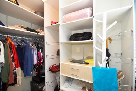 Apartamento para alugar com 117m², 2 quartos e 1 vaga Apartamento para alugar com 117m², 2 quartos e 1 vagacloset quarto 2