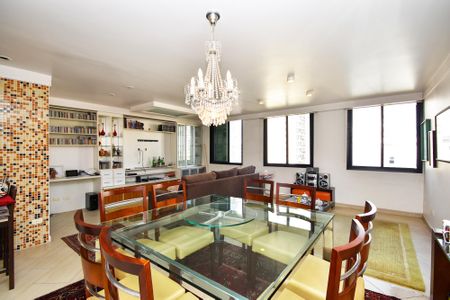 Apartamento para alugar com 117m², 2 quartos e 1 vaga Apartamento para alugar com 117m², 2 quartos e 1 vagaentrada