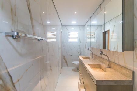 Casa para alugar com 160m², 3 quartos e 2 vagas Casa para alugar com 160m², 3 quartos e 2 vagasBanheiro da Suíte