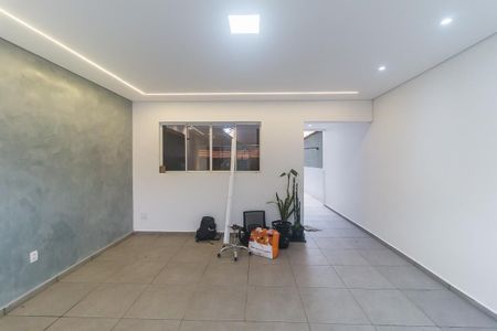 Casa para alugar com 160m², 3 quartos e 2 vagas Casa para alugar com 160m², 3 quartos e 2 vagasGaragem