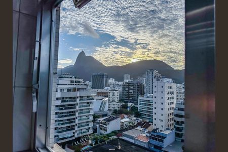 Apartamento à venda com 47m², 1 quarto e 1 vaga