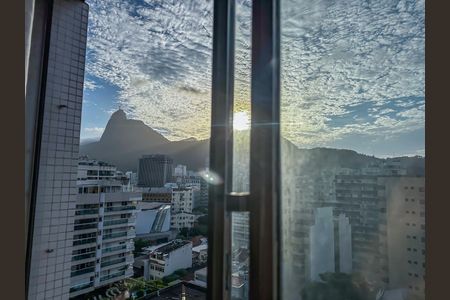 Apartamento à venda com 47m², 1 quarto e 1 vaga