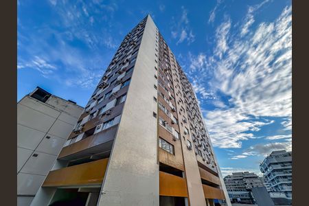 Apartamento à venda com 47m², 1 quarto e 1 vaga