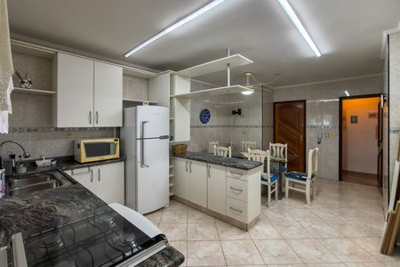 Apartamento para alugar com 149m², 2 quartos e 2 vagas Apartamento para alugar com 149m², 2 quartos e 2 vagasCozinha