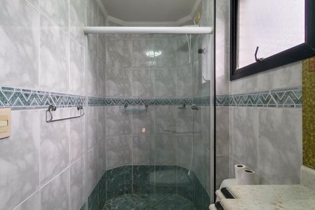 Apartamento para alugar com 149m², 2 quartos e 2 vagas Apartamento para alugar com 149m², 2 quartos e 2 vagasBanheiro da Suíte