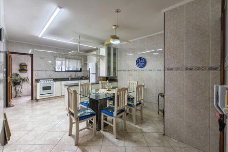 Apartamento para alugar com 149m², 2 quartos e 2 vagas Apartamento para alugar com 149m², 2 quartos e 2 vagasCozinha