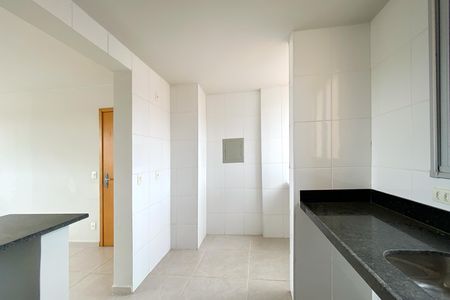 Apartamento à venda com 55m², 2 quartos e 2 vagas Apartamento à venda com 55m², 2 quartos e 2 vagasCozinha