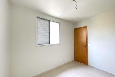 Apartamento à venda com 55m², 2 quartos e 2 vagas Apartamento à venda com 55m², 2 quartos e 2 vagasQuarto 2