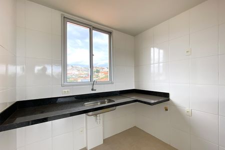 Apartamento à venda com 55m², 2 quartos e 2 vagas Apartamento à venda com 55m², 2 quartos e 2 vagasCozinha