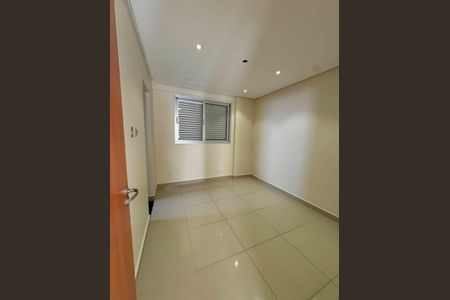 Quarto de apartamento à venda com 3 quartos, 85m² em Jardim Atlantico, Goiânia