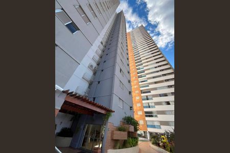 Apartamento à venda com 85m², 3 quartos e 2 vagas Apartamento à venda com 85m², 3 quartos e 2 vagasFachada