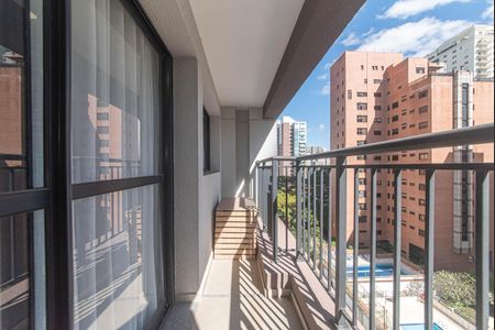 Varanda de kitnet/studio à venda com 1 quarto, 25m² em Campo Belo, São Paulo