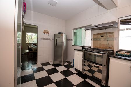 Casa à venda com 200m², 3 quartos e 3 vagasCozinha