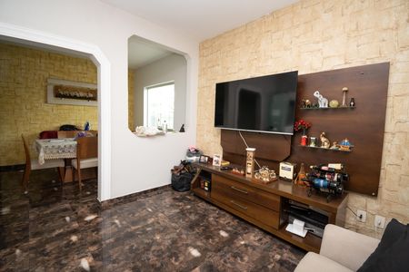 Sala de casa à venda com 3 quartos, 200m² em Nossa Senhora de Fatima, Contagem