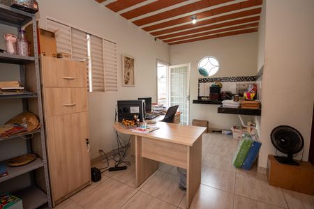 Casa à venda com 200m², 3 quartos e 3 vagasKitnet
