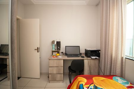Casa à venda com 200m², 3 quartos e 3 vagasQuarto 2